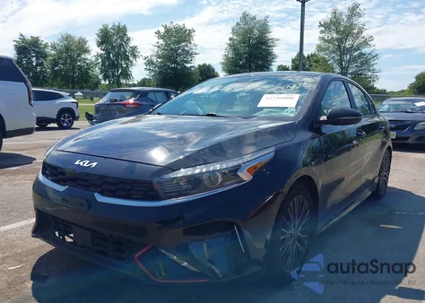 2022 Kia Forte Gt-Line z USA, uszkodzony, nr VIN 3KPF54ADXNE505000